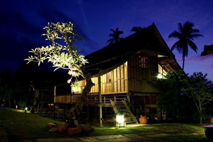 Terrapuri Heritage Village, Penarik Kampung Penarik Exterior photo